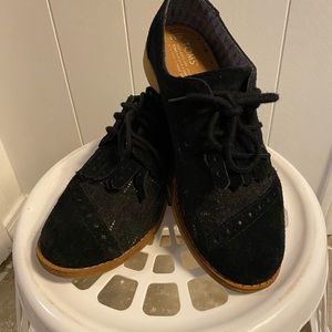 Toms suede Oxford shoes 6.5